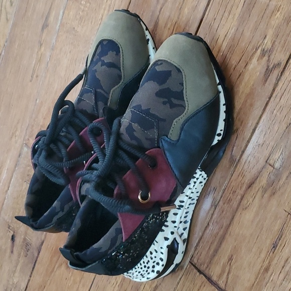 Steve Madden Cliff animal print sneakers - Picture 1 of 10